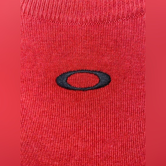 Men’s Oakley sweater - Picture 3 of 4